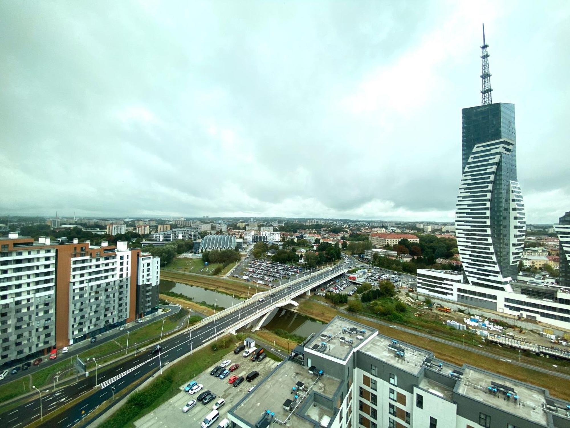 Panorama Capital Luna Rzeszów Exteriör bild